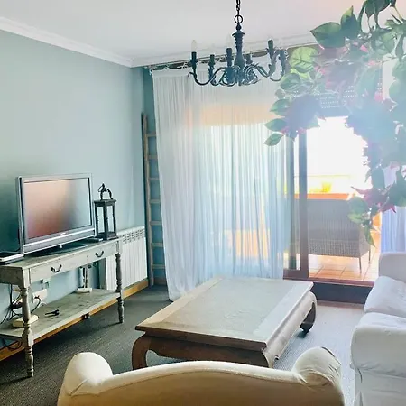 Apartamento Familiar Con Vistas ***** *