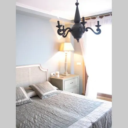 Familiar Con Vistas ***** *